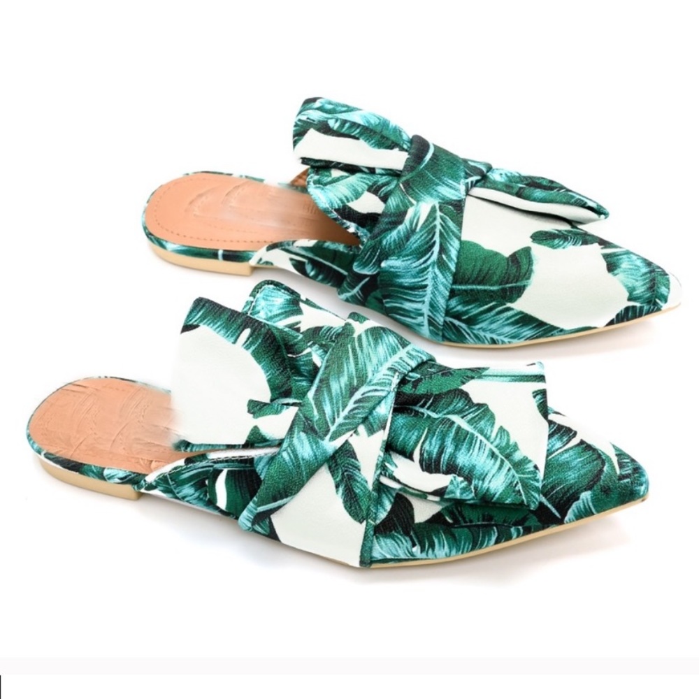 Oasis Banana leaf flats